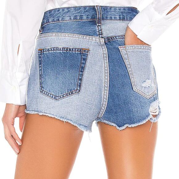 Superdown Lydia Two Tone Short in Blue Multi NWT Size 26 - Picture 2 of 3